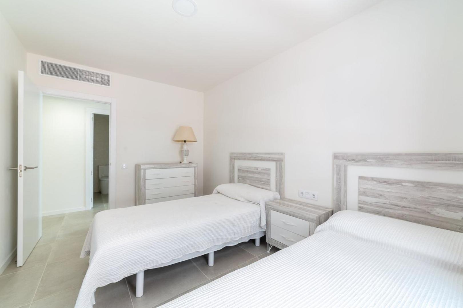Calafell Seaside Escape Lejlighed Værelse billede