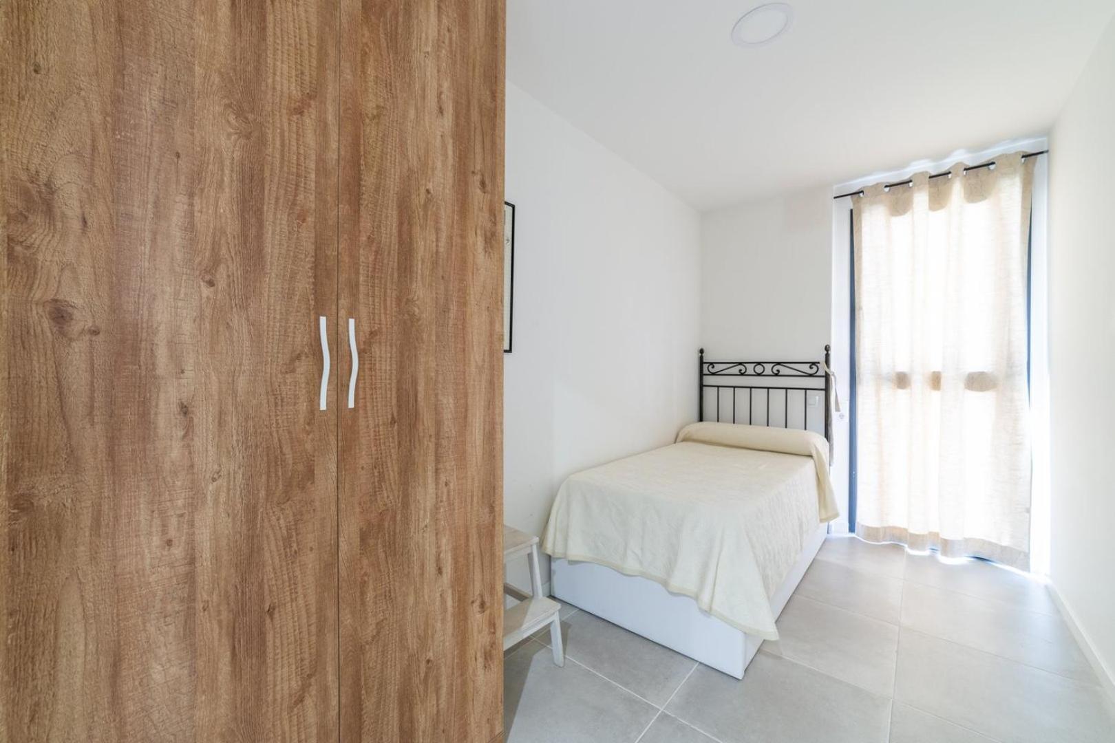 Calafell Seaside Escape Lejlighed Værelse billede